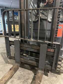 Nestekaasutrukki 2012  Linde H20T-01  2695 heures (5)