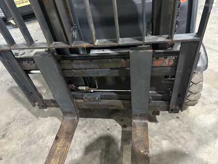 Nestekaasutrukki 2012  Linde H20T-01  2695 heures (6)