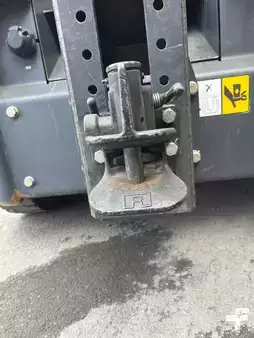 Terminaltraktor 2013  Still R07-25 (7)