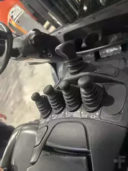 Gas gaffeltruck 2014  Linde H25T-02/600 triplex 6450mm (10)