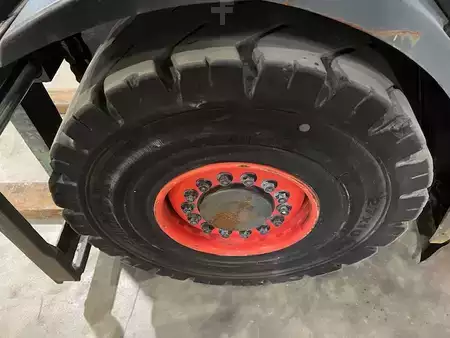 LPG VZV 2016  Linde H30T-02 (15)