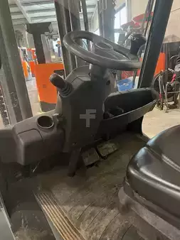 LPG VZV 2016  Linde H30T-02 (8)