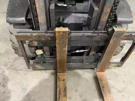 LPG VZV 2016  Linde H30T-02 (9)