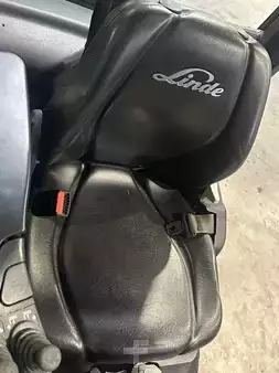 Carretilla elevadora GLP 2018  Linde H16T-01 triplex 1561 heures 4 lignes hyd. (12)