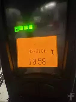 Carretilla elevadora GLP 2017  Linde H20T-01 triplex 5731 heures (10)