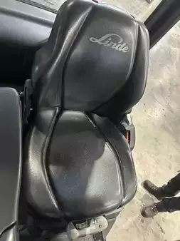 Carretilla elevadora GLP 2017  Linde H20T-01 triplex 5731 heures (11)