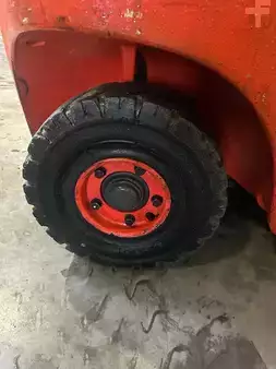 Carretilla elevadora GLP 2017  Linde H20T-01 triplex 5731 heures (13)