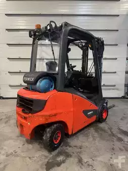 Carretilla elevadora GLP 2017  Linde H20T-01 triplex 5731 heures (4)