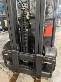 Carretilla elevadora GLP 2017  Linde H20T-01 triplex 5731 heures (6)