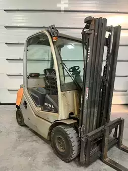 Diesel gaffeltruck 2009  Still RX70-25 2058 heures (1)