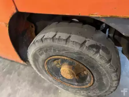 Gas gaffeltruck 2015  Toyota 02-8FGF25 rouillé  6034 heures (14)