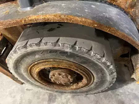 Gas gaffeltruck 2015  Toyota 02-8FGF25 rouillé  6034 heures (15)