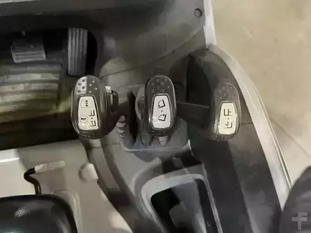 Elektryczne 3-kołowe 2019  Still RX20-16C (8)