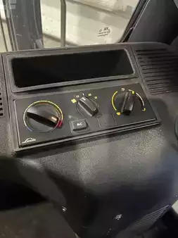 LPG Forklifts 2016  Linde H20T-01 (9)