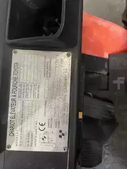 LPG heftrucks 2001  Toyota 42-7FGF25 (7)