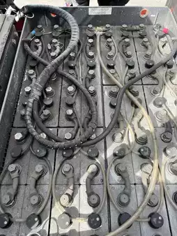 Tracteurs à bagages 2011  Linde P250 (11)