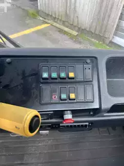 Tracteurs à bagages 2011  Linde P250 (15)