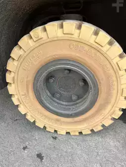 Tracteurs à bagages 2011  Linde P250 (6)