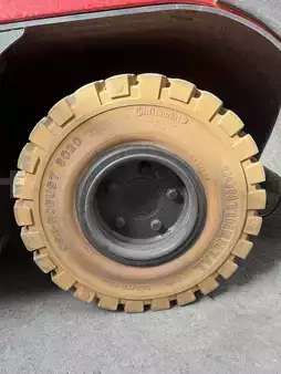 Tracteurs à bagages 2011  Linde P250 (9)