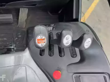 4-wiel elektrische heftrucks 2020  Still RX60-40 DEMO  476 heures (14)
