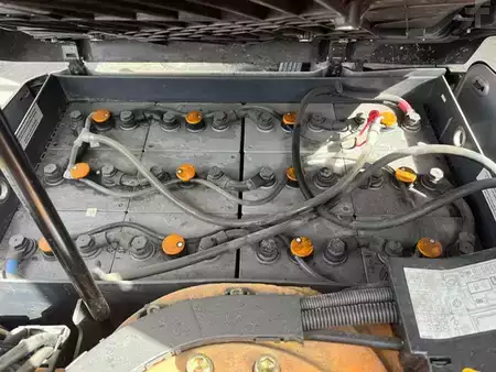 3-wiel elektrische heftrucks 2014  Still RX50-15 démo 182 heures (16)