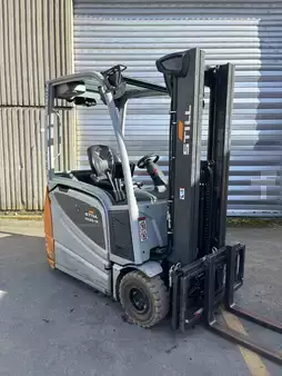 Chariots électriques à 3 roues 2018  Still RX20-16 (1)