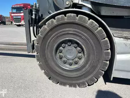 Sähkö - 4 pyör 2020  Still RX60-25 (11)