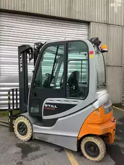 Eléctrica de 4 ruedas 2016  Still RX60-25 (3)