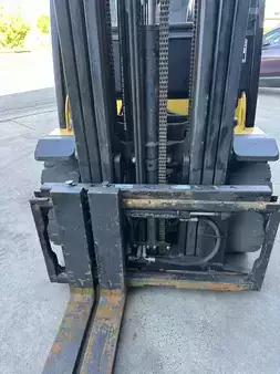 Gas truck 2008  Yale GLP30VX (6)