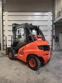 Wózki gazowe 2010  Linde H40T-01 triplex 5300mm (5)