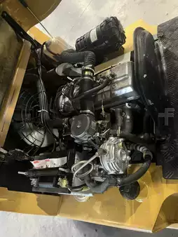 LPG heftrucks 2000  CAT Lift Trucks GP25K triplex 5500mm DAF (12)