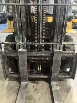 LPG heftrucks 2000  CAT Lift Trucks GP25K triplex 5500mm DAF (5)