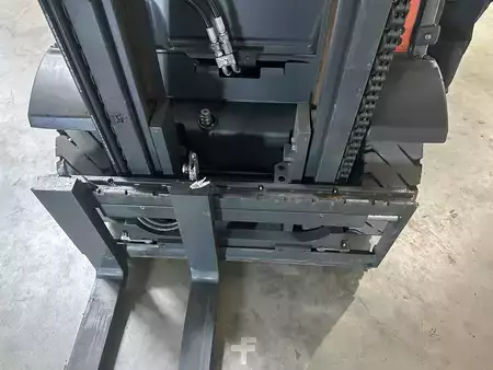Diesel Forklifts 2018  Linde H25D-02 (6)
