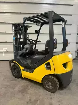 Diesel heftrucks 2005  Komatsu FD15-T20  triplex 3766 heures (3)