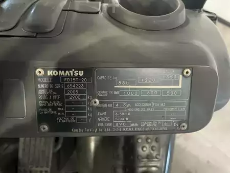 Diesel heftrucks 2005  Komatsu FD15-T20  triplex 3766 heures (5)