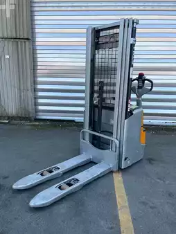 Pallestabler 2018  Still EXV12I triplex 337 heures (2)