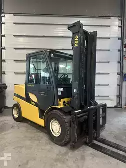 Carretilla elevadora GLP 2015  Yale GLP50VX état démo 956 heures (1)