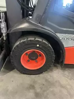 Wózki gazowe 2015  Linde H20T-02 triplex TDL/positionneur (15)