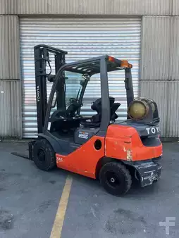 LPG heftrucks 2013  Toyota 02-8FGF25 1431 heures (3)