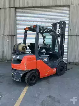 LPG heftrucks 2013  Toyota 02-8FGF25 1431 heures (4)