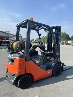 Wózki gazowe 2022  Toyota 02-8FGF18 triplex 2022 (3)