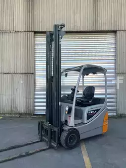 Eléctrica de 3 ruedas 2015  Still RX20-15 (2)