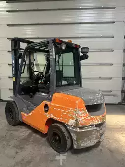 Carrelli elevatori diesel 2016  Toyota 52-8FDJF35 (4)