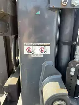 Carrelli elevatori diesel 2013  Nissan YG1D2A30T (13)