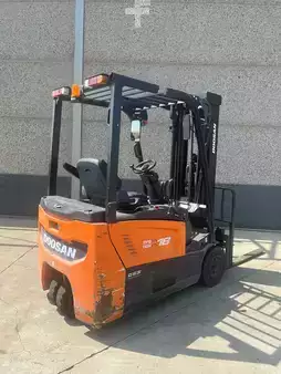 Elektro 3 Rad 2019  Daewoo B18T-7 triplex 4750mm 971 heures (3)