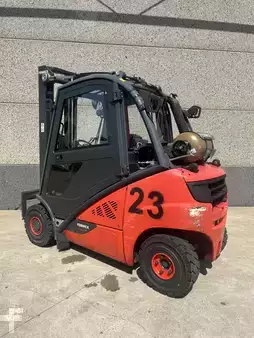 Nestekaasutrukki 2019  Linde H25T-02 triplex 4 lignes (4)