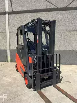 LPG heftrucks 2018  Linde H20T-01 triplex 3693 heures (1)