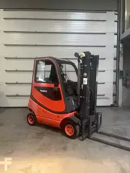 Empilhador a gás 2006  Linde H16T-03 (3)