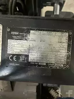 Diesel Forklifts 2009  Doosan D30G triplex 4556 heures (9)