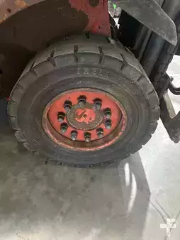 Gázüzemű targonca 1999  Linde H35T (13)